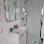 Apartment A&v Gemuetliche Rheinblick Daisy Duisburg